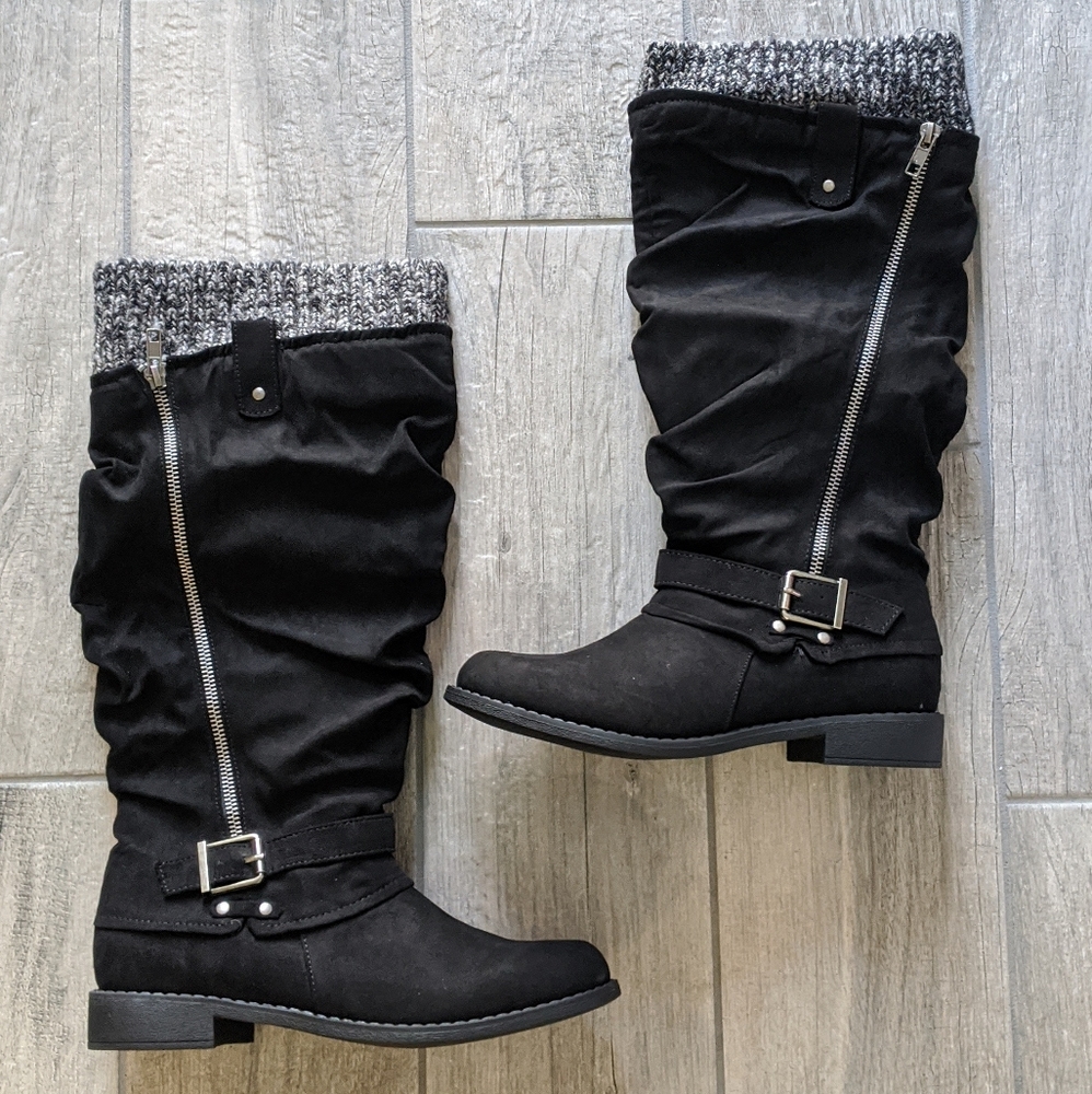 BRAND NEW! Slouchy boot